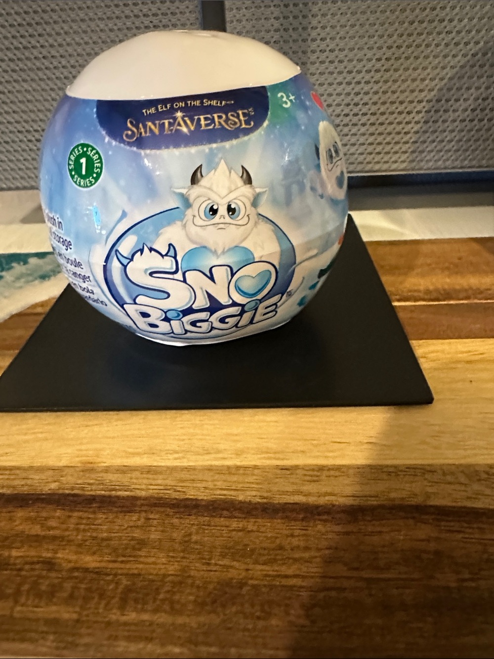 Sno Biggie Snow Surprise Toy - White/Blue